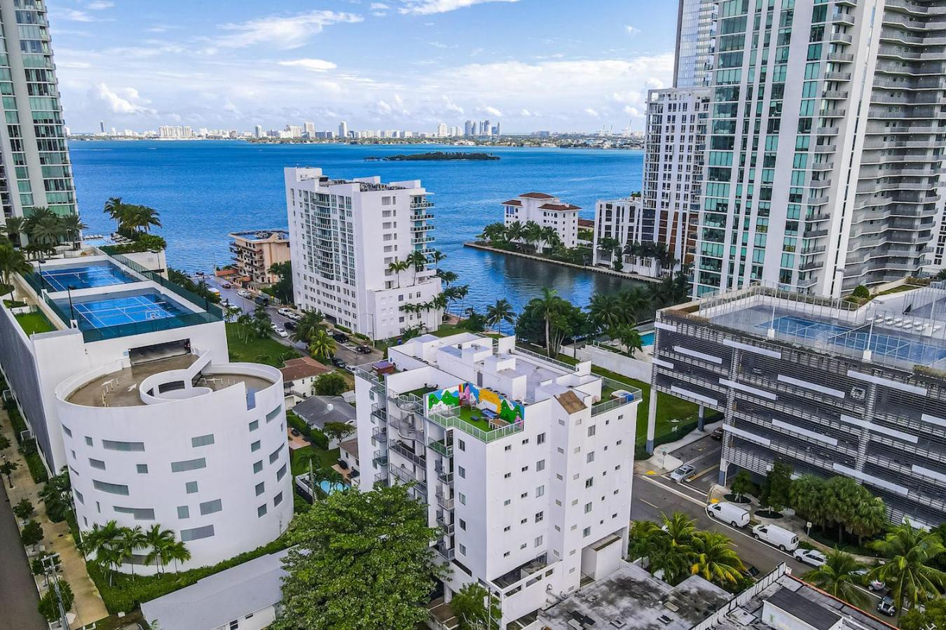Subtle 2 Bed In Edgewater Downtown With Free Parking Apartamento Miami Exterior foto