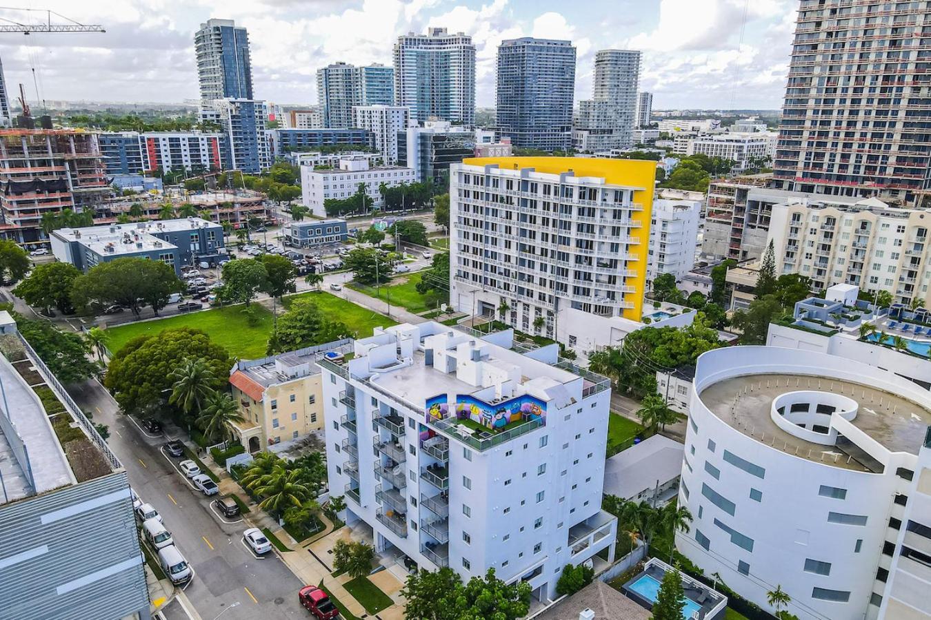 Subtle 2 Bed In Edgewater Downtown With Free Parking Apartamento Miami Exterior foto