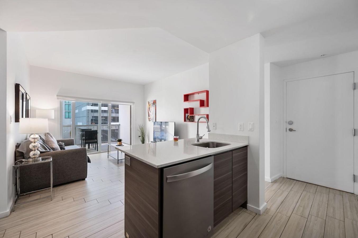 Subtle 2 Bed In Edgewater Downtown With Free Parking Apartamento Miami Exterior foto