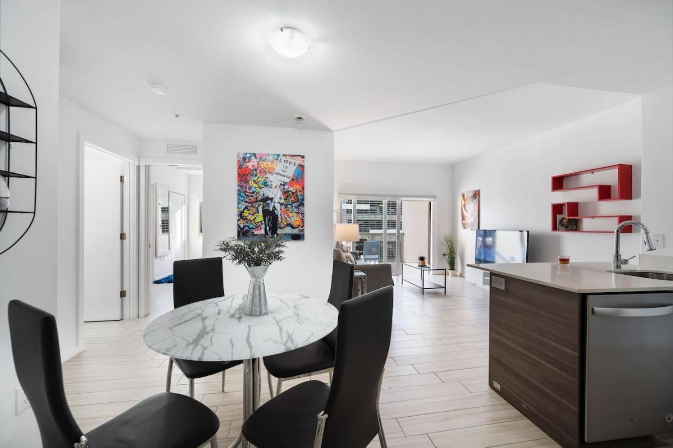 Subtle 2 Bed In Edgewater Downtown With Free Parking Apartamento Miami Exterior foto